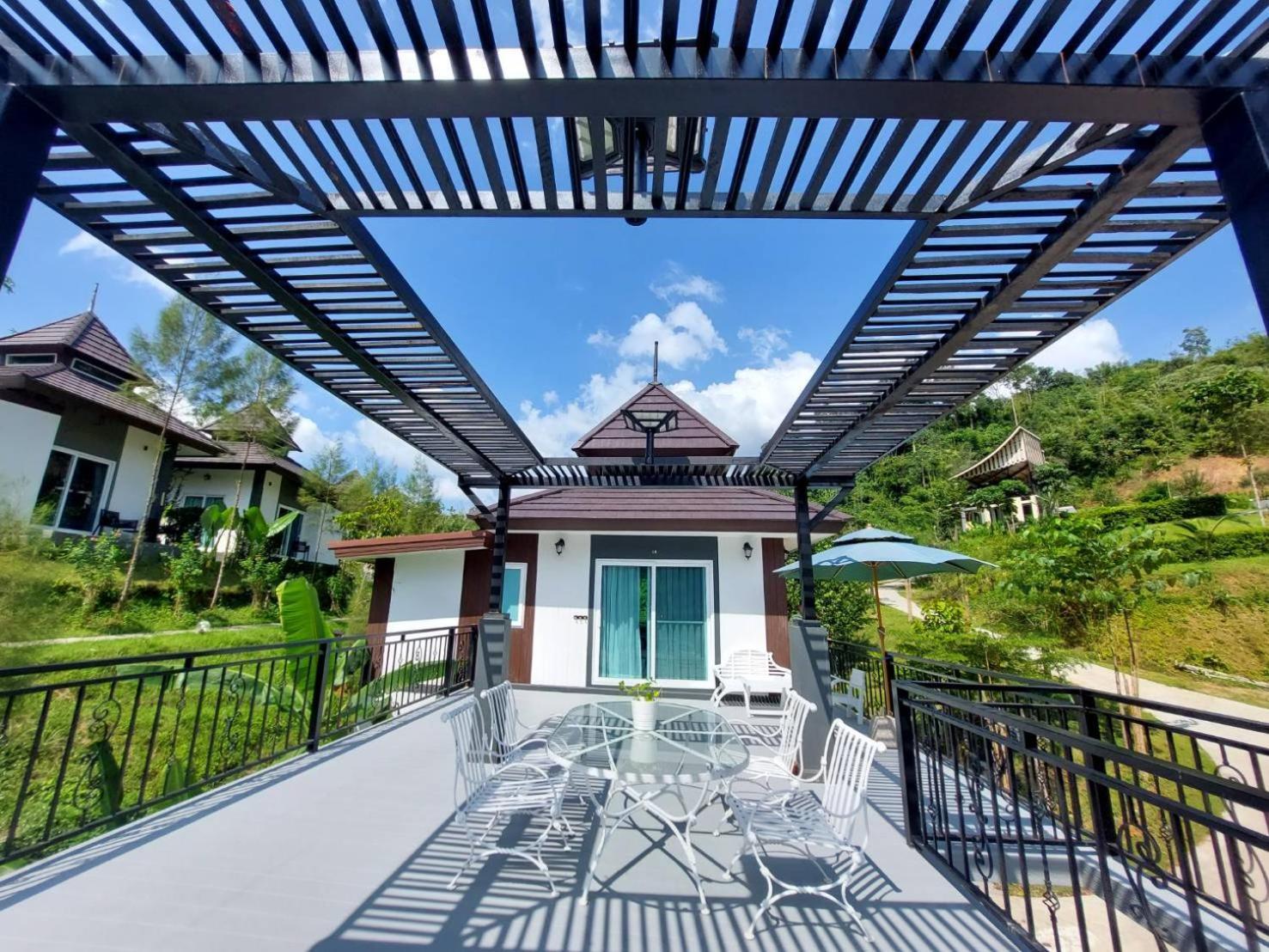 Lodge Magical Mountain View